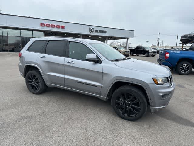 Thumbnail: 2021 Jeep Grand Cherokee - 21