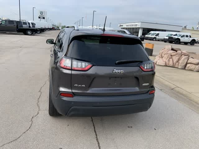 Thumbnail: 2019 Jeep Cherokee - 21