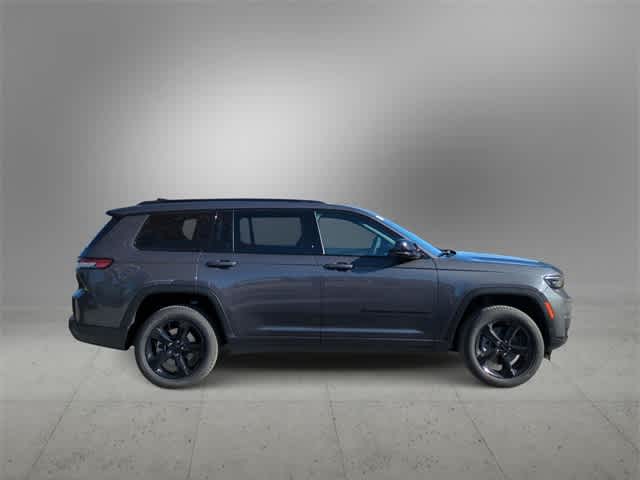 Thumbnail: 2025 Jeep Grand Cherokee L - 9