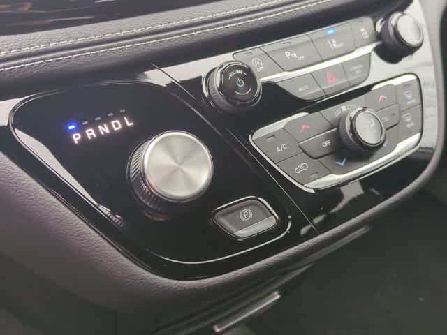 Thumbnail: 2026 Chrysler Pacifica - 32