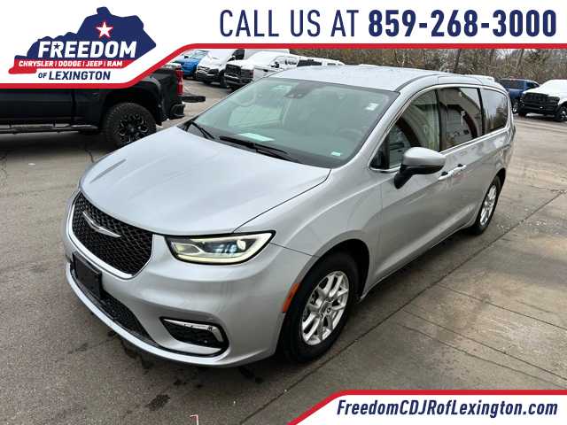 Thumbnail: 2023 Chrysler Pacifica - 1