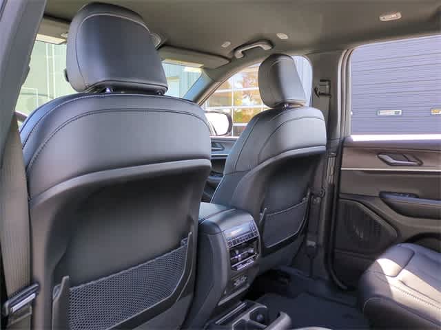 Thumbnail: 2025 Jeep Grand Cherokee L - 19