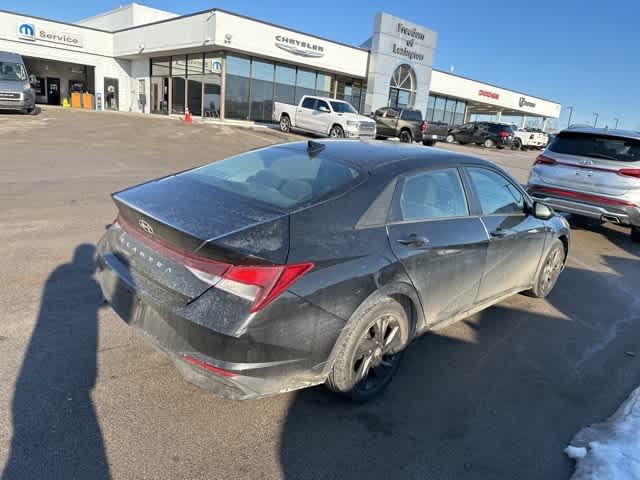 Thumbnail: 2023 Hyundai Elantra - 15