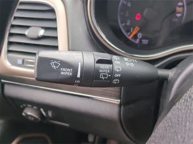 Thumbnail: 2016 Jeep Grand Cherokee - 28