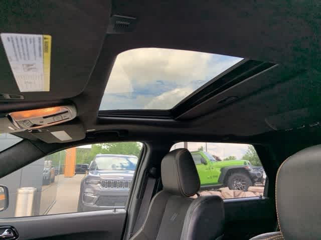 2022 Dodge Durango Sport 5