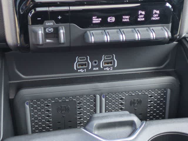 Thumbnail: 2026 RAM 3500 - 33