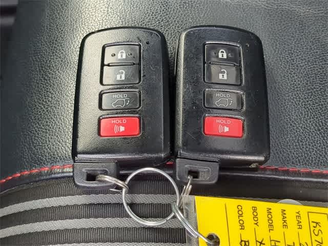 Thumbnail: 2019 Toyota Highlander - 37