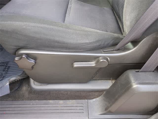 Thumbnail: 2011 Chevrolet Silverado 1500 - 18