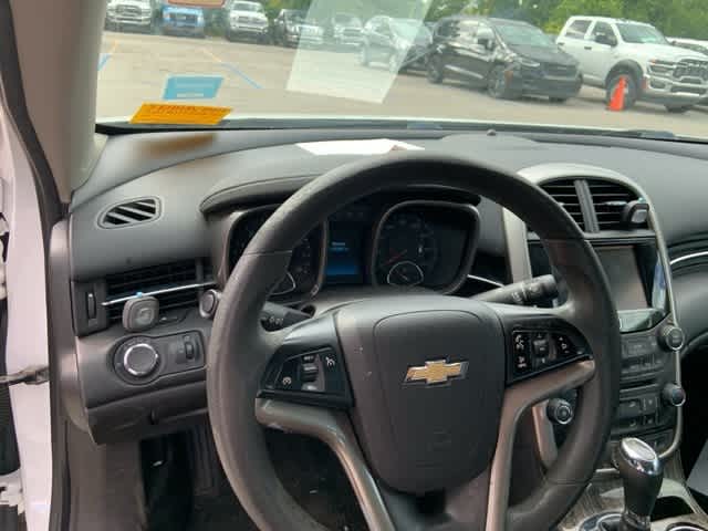 Thumbnail: 2014 Chevrolet Malibu - 4