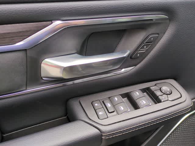 Thumbnail: 2026 RAM 1500 - 18