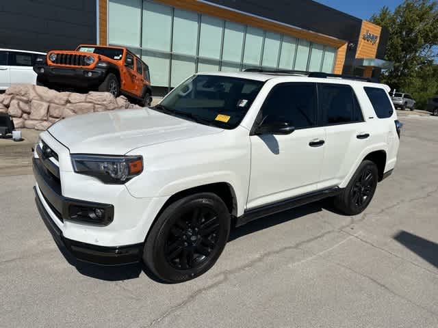 Thumbnail: 2021 Toyota 4Runner - 15