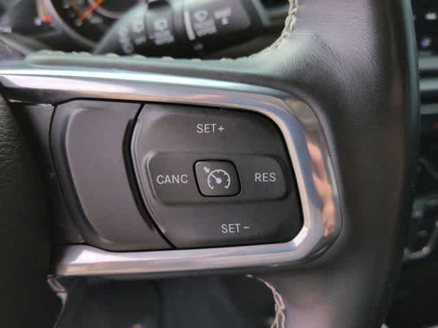 Thumbnail: 2022 Jeep Wrangler - 24