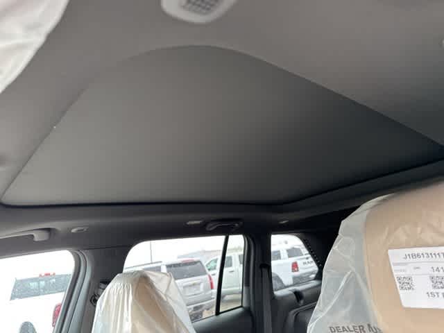 Thumbnail: 2026 Jeep Grand Cherokee - 5