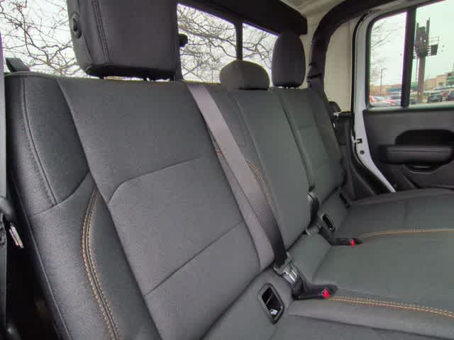 Thumbnail: 2026 Jeep Gladiator - 21