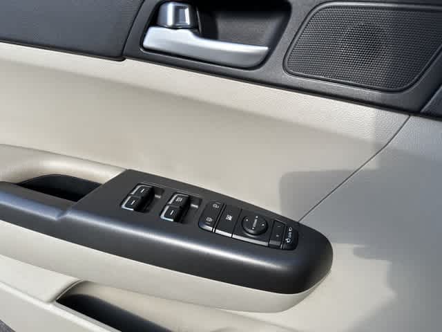 Thumbnail: 2022 Kia Sportage - 13