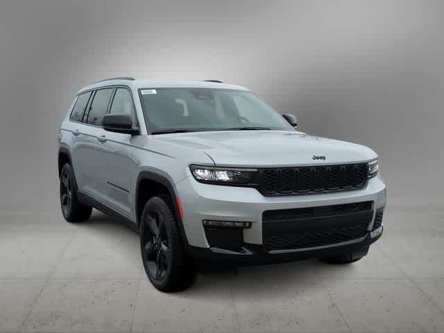 Thumbnail: 2025 Jeep Grand Cherokee L - 2