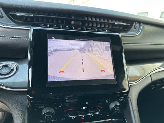 Thumbnail: 2023 Jeep Grand Cherokee - 9