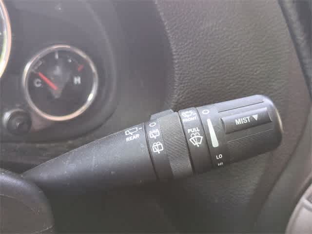 Thumbnail: 2012 Jeep Wrangler - 25