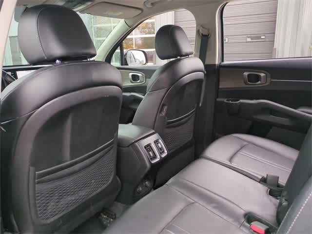 Thumbnail: 2022 Kia Sorento - 19