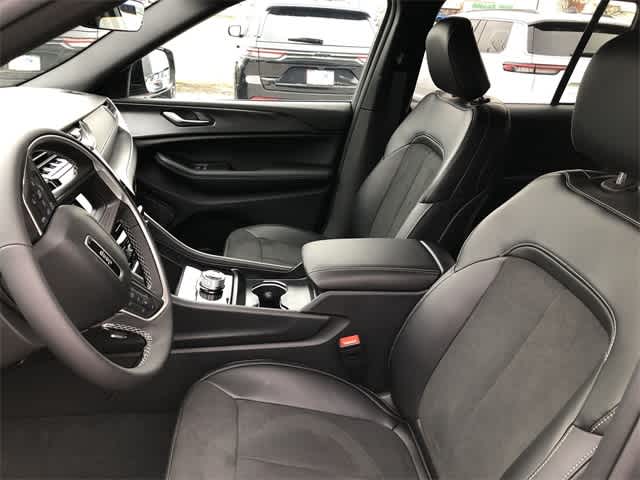 Thumbnail: 2025 Jeep Grand Cherokee - 11