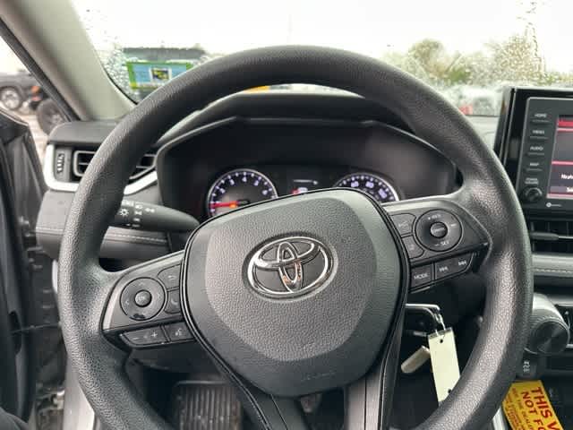 Thumbnail: 2020 Toyota RAV4 - 8