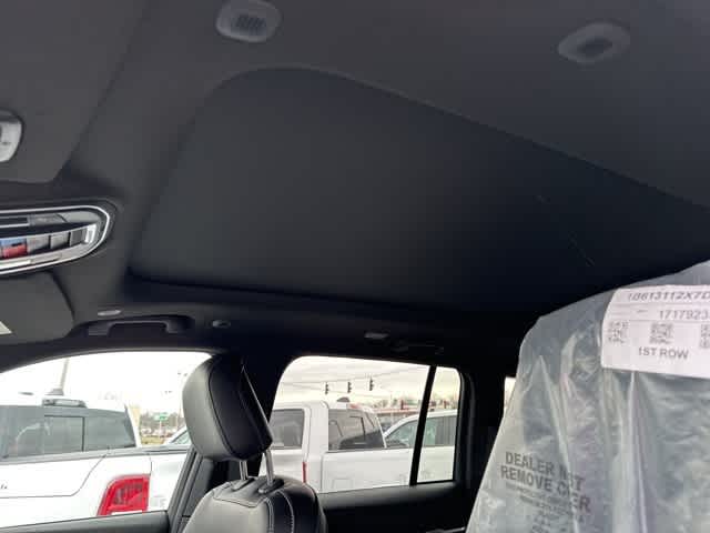 Thumbnail: 2025 Jeep Grand Cherokee - 11