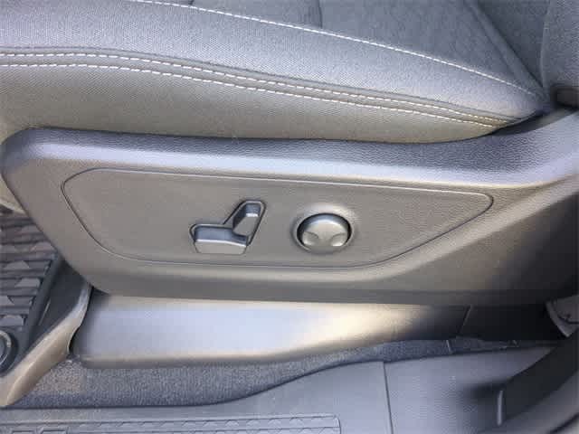 Thumbnail: 2026 RAM 1500 - 18