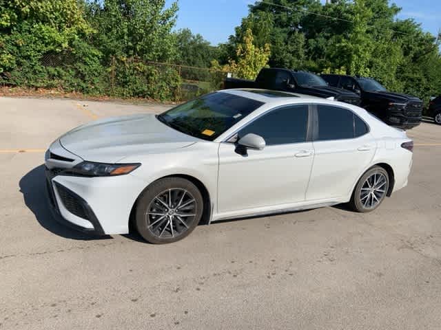 Thumbnail: 2024 Toyota Camry - 16