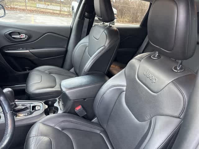 Thumbnail: 2021 Jeep Cherokee - 3