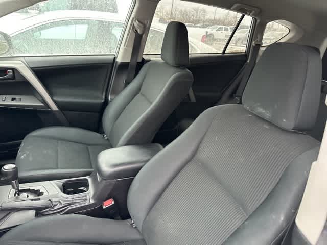 Thumbnail: 2016 Toyota RAV4 - 3