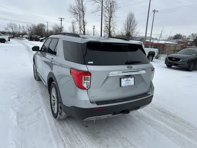 Thumbnail: 2020 Ford Explorer - 16