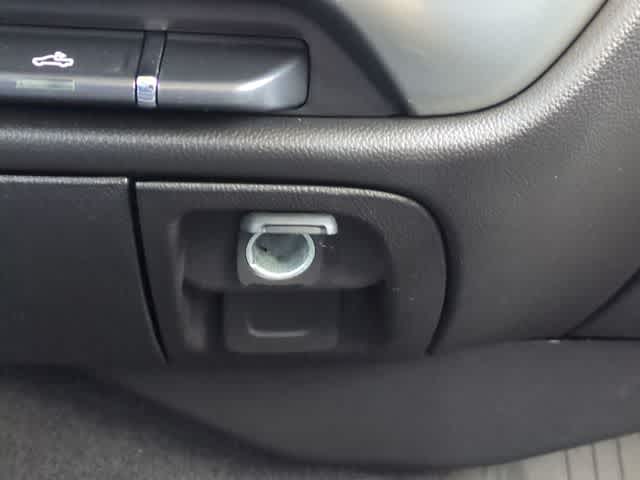 Thumbnail: 2018 Chevrolet Silverado 1500 - 31