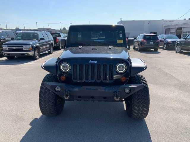 2014 Jeep Wrangler Unlimited Sahara 21