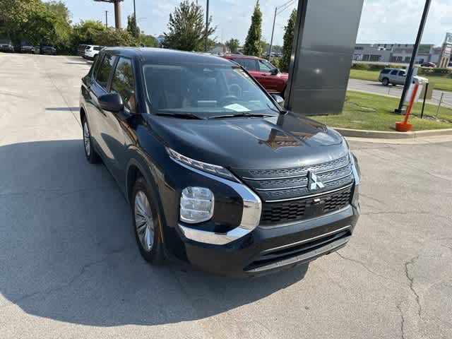 Thumbnail: 2024 Mitsubishi Outlander - 27