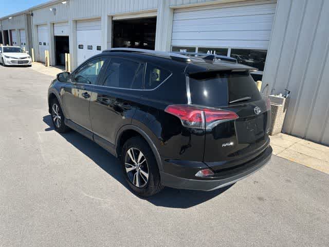 Thumbnail: 2017 Toyota RAV4 - 17