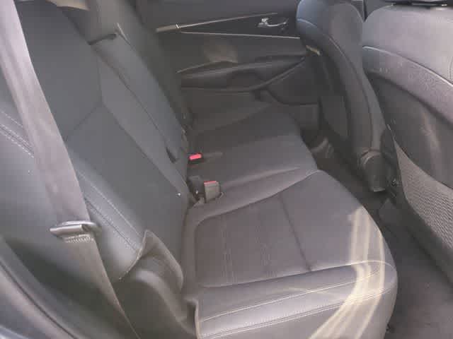 Thumbnail: 2020 Kia Sorento - 20