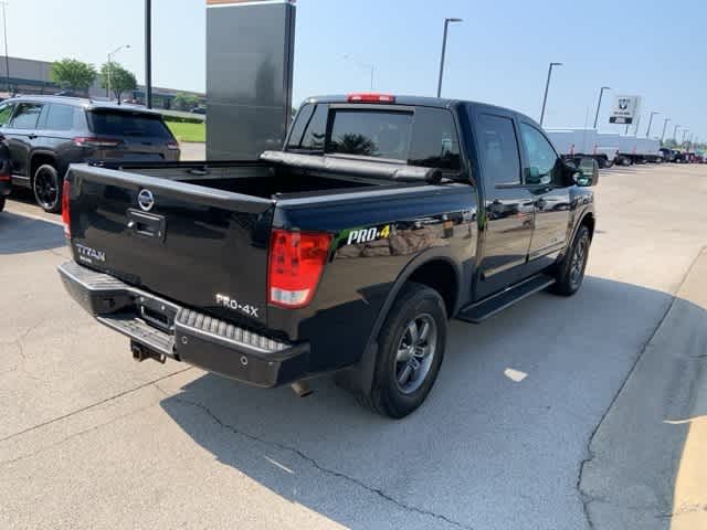 Thumbnail: 2015 Nissan Titan - 21