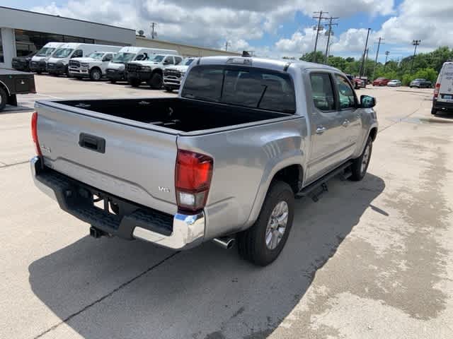 Thumbnail: 2018 Toyota Tacoma - 21
