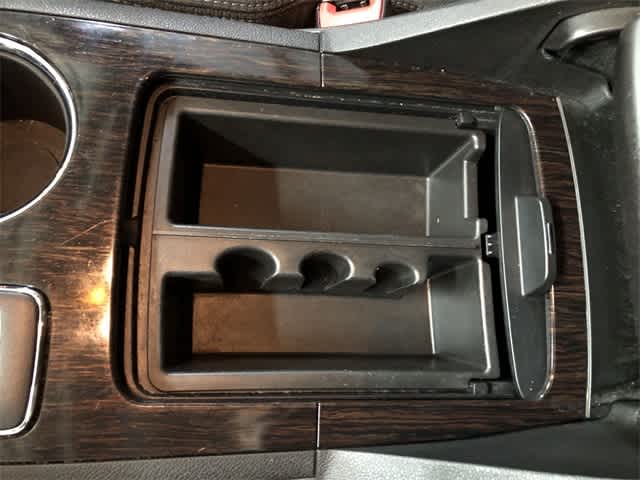 Thumbnail: 2017 Chevrolet Traverse - 21