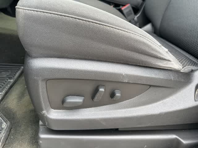 Thumbnail: 2016 Chevrolet Silverado 1500 - 13