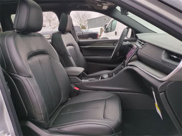 Thumbnail: 2025 Jeep Grand Cherokee - 22