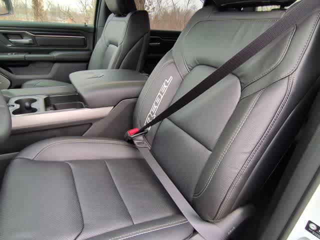 Thumbnail: 2026 RAM 1500 - 17