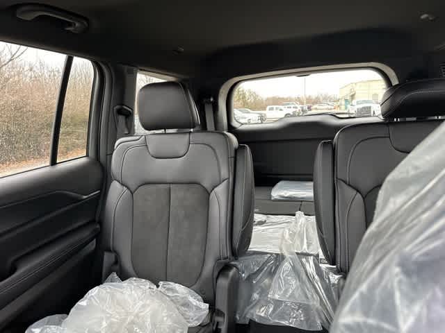 Thumbnail: 2025 Jeep Grand Cherokee L - 10