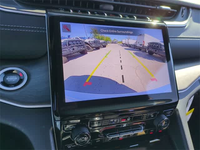 Thumbnail: 2025 Jeep Grand Cherokee - 30