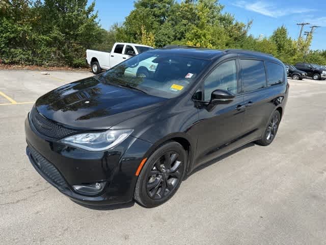 Thumbnail: 2018 Chrysler Pacifica - 13