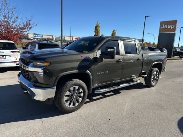 Thumbnail: 2022 Chevrolet Silverado 2500 - 14