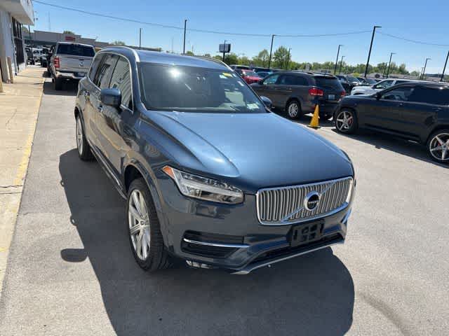 Thumbnail: 2019 Volvo XC90 - 24