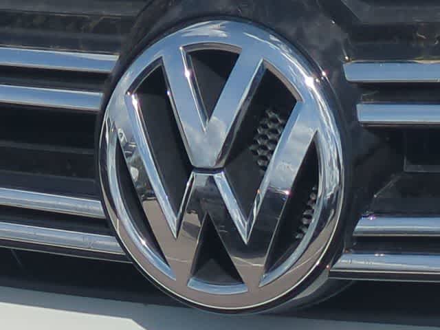 Thumbnail: 2017 Volkswagen Tiguan - 11