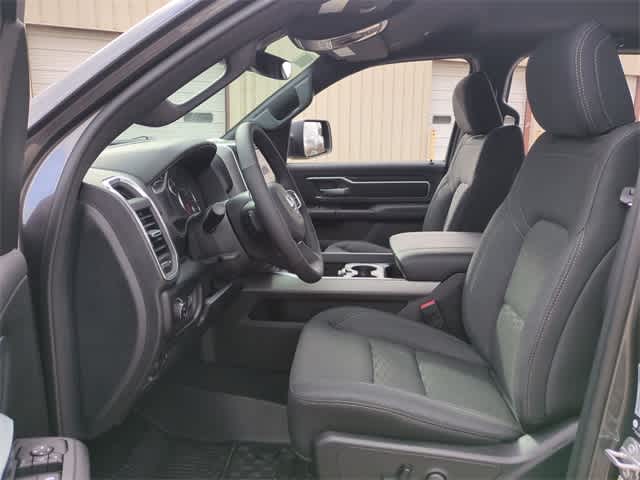 Thumbnail: 2026 RAM 1500 - 17