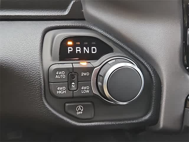 Thumbnail: 2026 RAM 1500 - 32